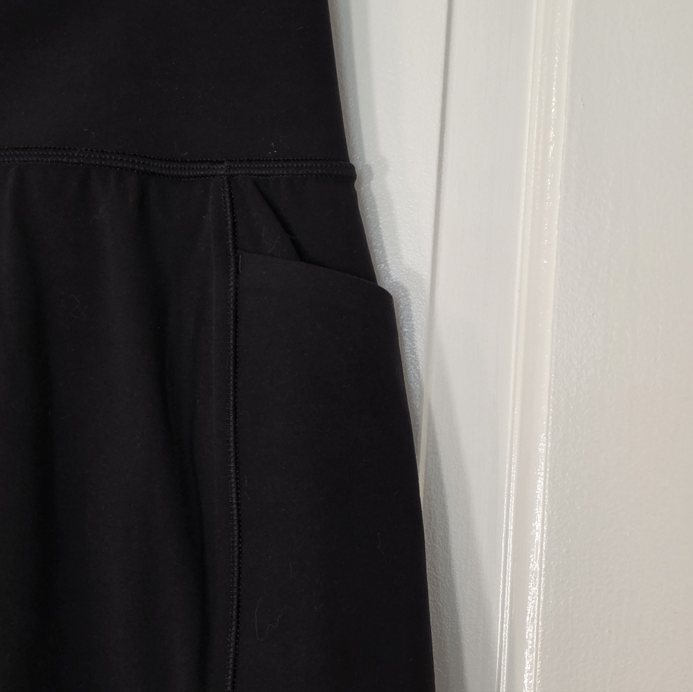 Athleta Black Salutation Stash High Rise 14.5" Skort - Picture 5 of 6